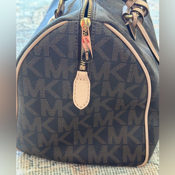 Michael Kors Large Signature Grayson Large Satchel - Picture 3 of 13